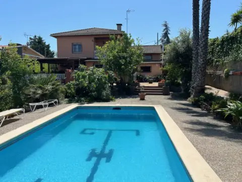 Chalet en Altres Urbanitzacions