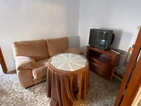 Casa en calle de Miguel Sánchez Flor