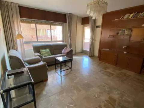 Piso en calle de María Marín