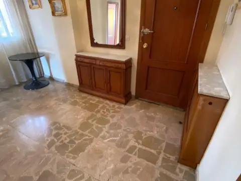 Piso en calle de María Marín, 65