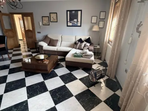Casa en Villanueva de La Jara