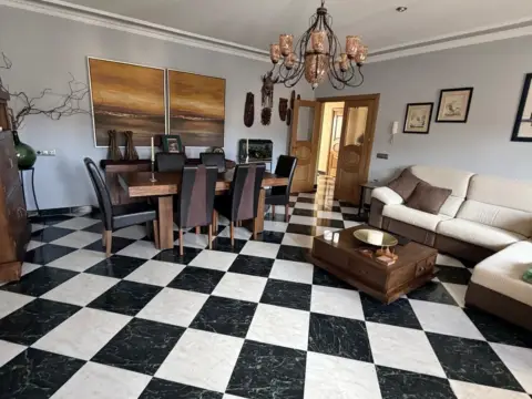 Casa en Villanueva de La Jara
