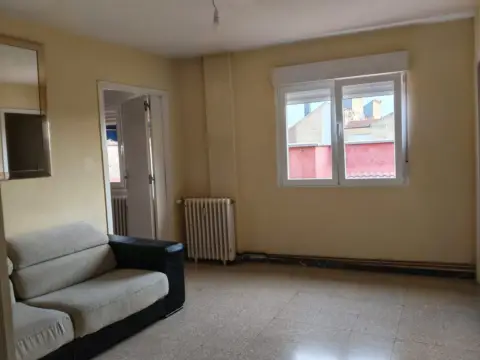 Piso en calle de Miguel Iscar