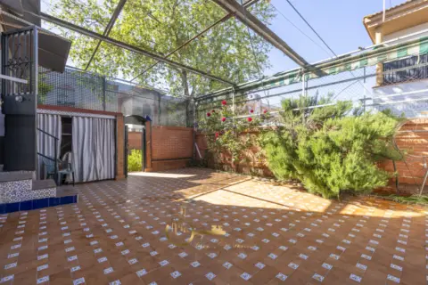 Casa adosada en calle Robalo