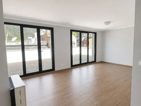 Dúplex en calle Escoles