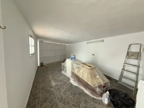 Chalet adosado en calle de la Hierbabuena Urbanización la Mata