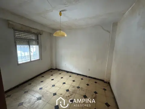 Casa adosada en calle de Nuestra Señora de los Clarines