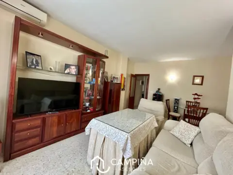 Piso en calle de los Descubridores