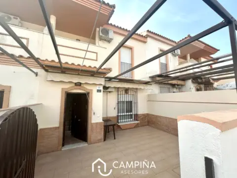 Casa adosada en Trigueros