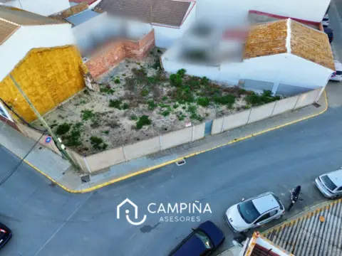 Terreno en calle de Jorge González, 77