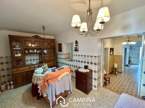 Casa en calle del Moguer, 25