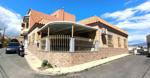 Casa en Camino de la Almazara
