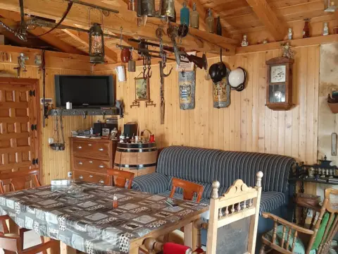 Casa rústica en Pinilla-Ambroz