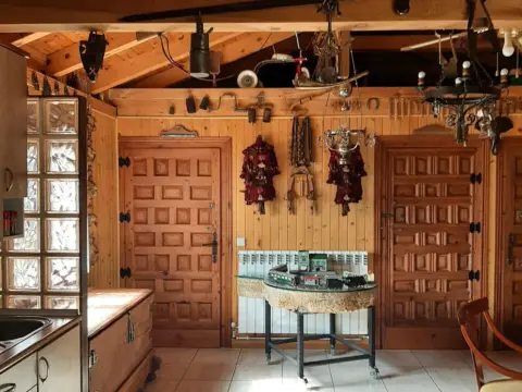 Casa rústica en Pinilla-Ambroz