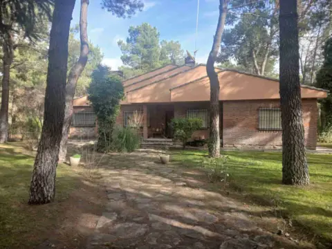 Chalet unifamiliar en Marugán