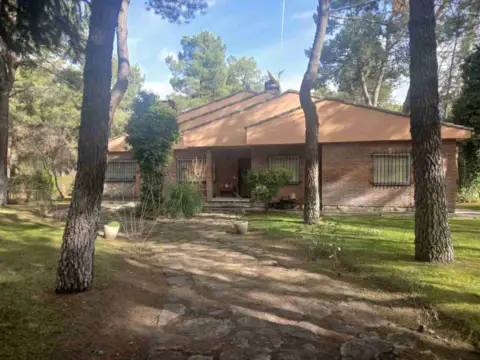 Chalet unifamiliar en Marugán