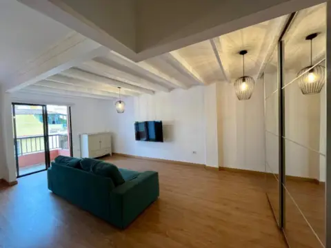 Piso en Avenida de los Remedios, 19