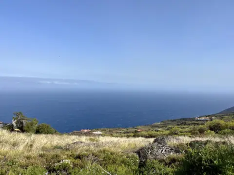 Terreno en Camino de las Cañas, 20