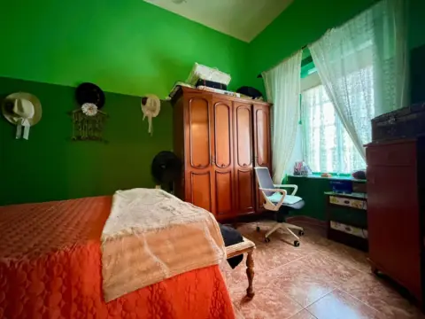 Casa pareada en calle Cuatro Caminos