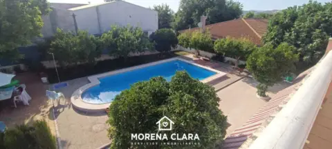 Chalet en Cabra
