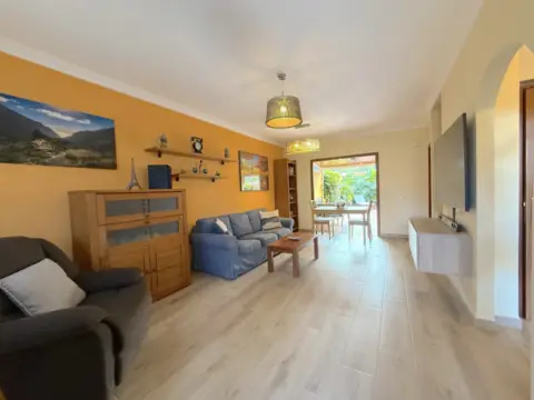 Chalet adosado en calle Tejar, 19