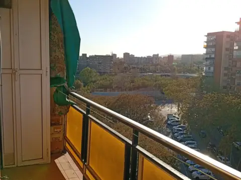 Piso en Plaça de Mossèn Anton