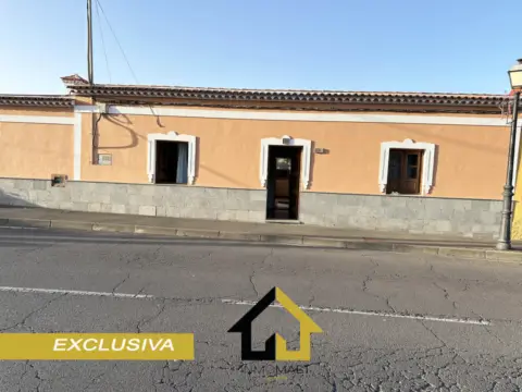 Casa adosada en Erjos