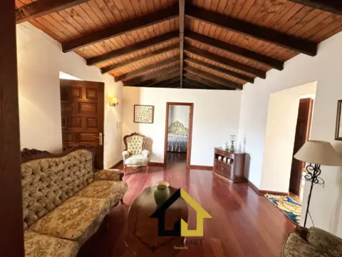 Casa adosada en Erjos