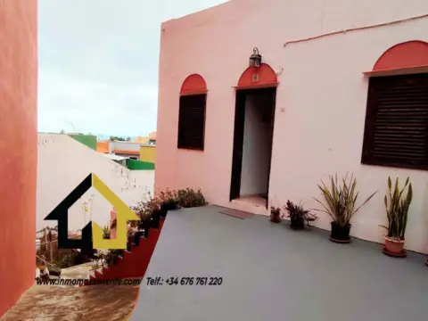 Casa en calle Paralela del Laurel, 6
