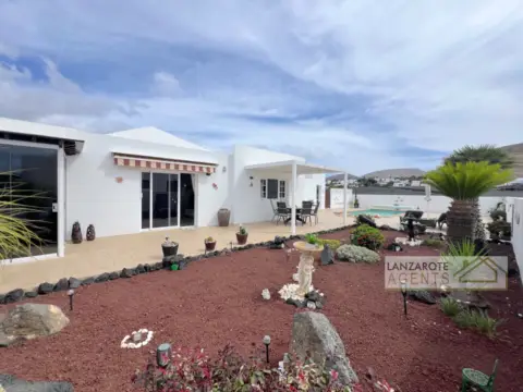 Casa en calle de la Orilla, 1