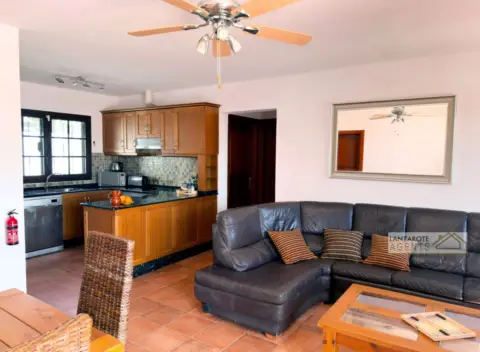 Casa pareada en calle Calamares, nº 1