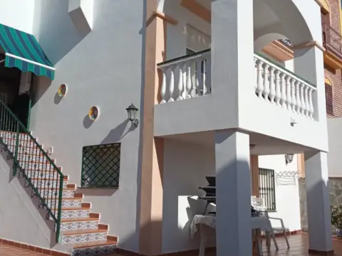 Casa unifamiliar en calle del Mirto