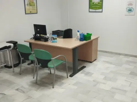 Local comercial en calle de Pescia