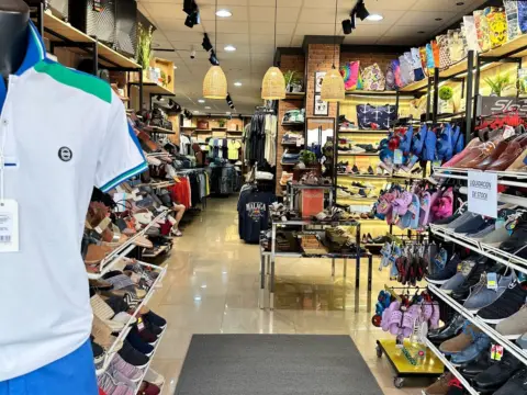 Local comercial en calle del Almirante Ferrándiz