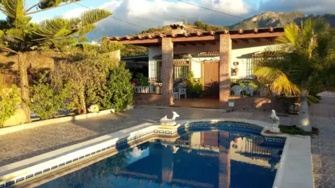 Casa en calle Loma La Cruz