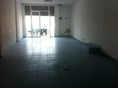 Local comercial en Avenida Alcalde Antonio Villasclaras