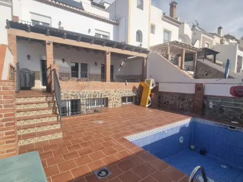 Chalet unifamiliar en calle del Mirto