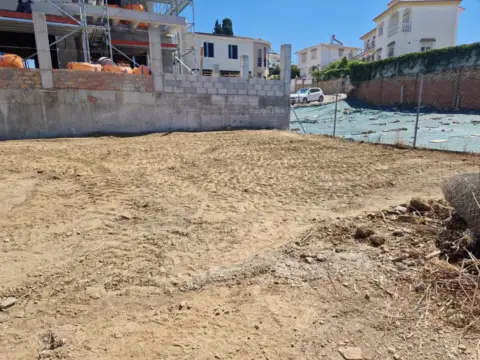 Terreno en Camino Algarrobo