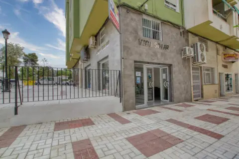 Local comercial en Avenida de la Hispanidad