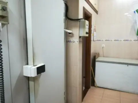 Local comercial en Avenida del Faro