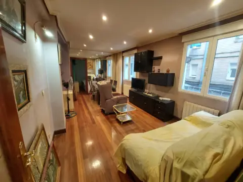 Piso en calle de Rafaela Ybarra