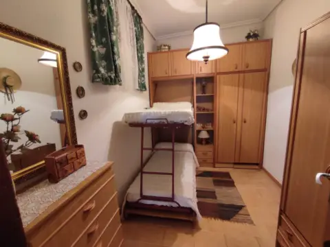 Local comercial en calle de Caralogroño