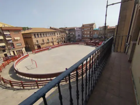 Piso en Plaza El Coso