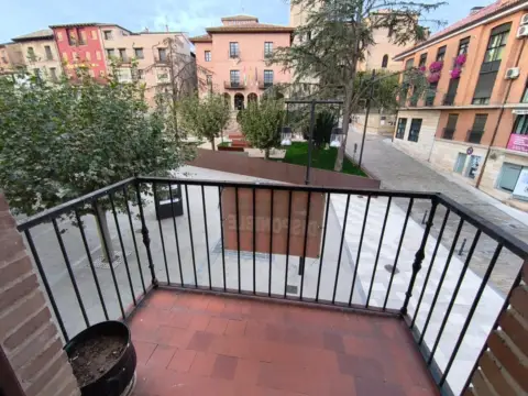 Piso en Carretera de Entrena