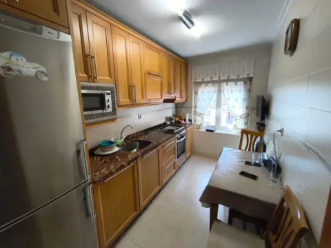 Piso en calle de Caralogroño