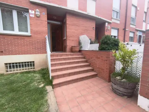 Chalet adosado en Avenida de Burgos