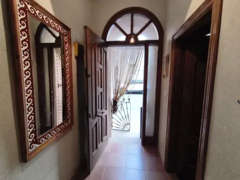 Casa en calle de Adobería