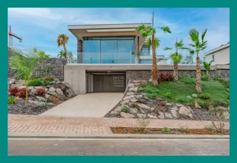 Chalet en calle Abama