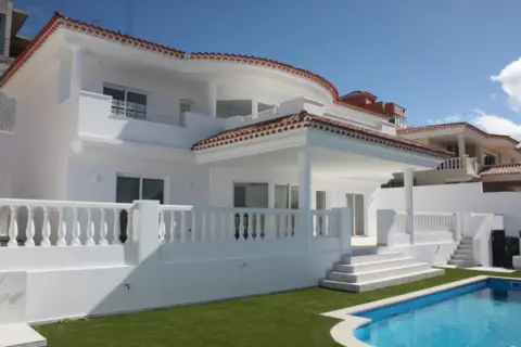 Chalet en Paseo Roque del Conde, 1