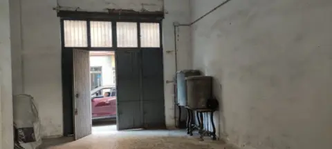 Local comercial en calle Marte
